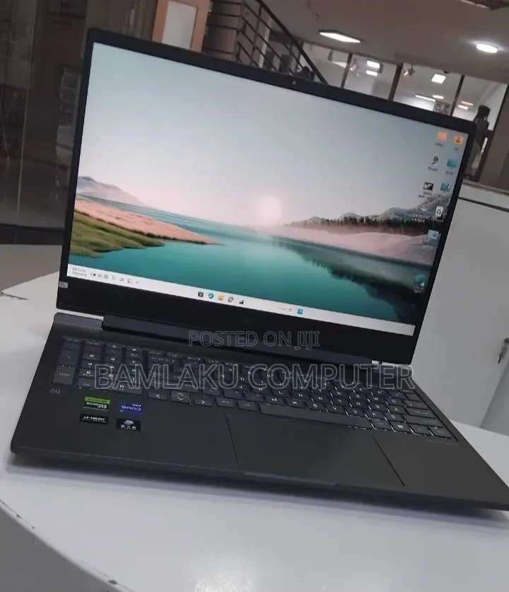 New Laptop HP Victus 16 16GB Intel Core i7 SSD 1T