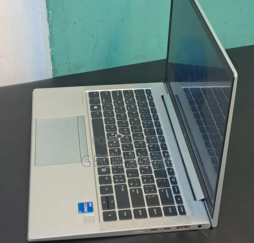 New Laptop HP EliteBook 840 G8 16GB Intel Core i5 SSD 512GB