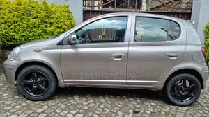Toyota Vitz 2002 Brown