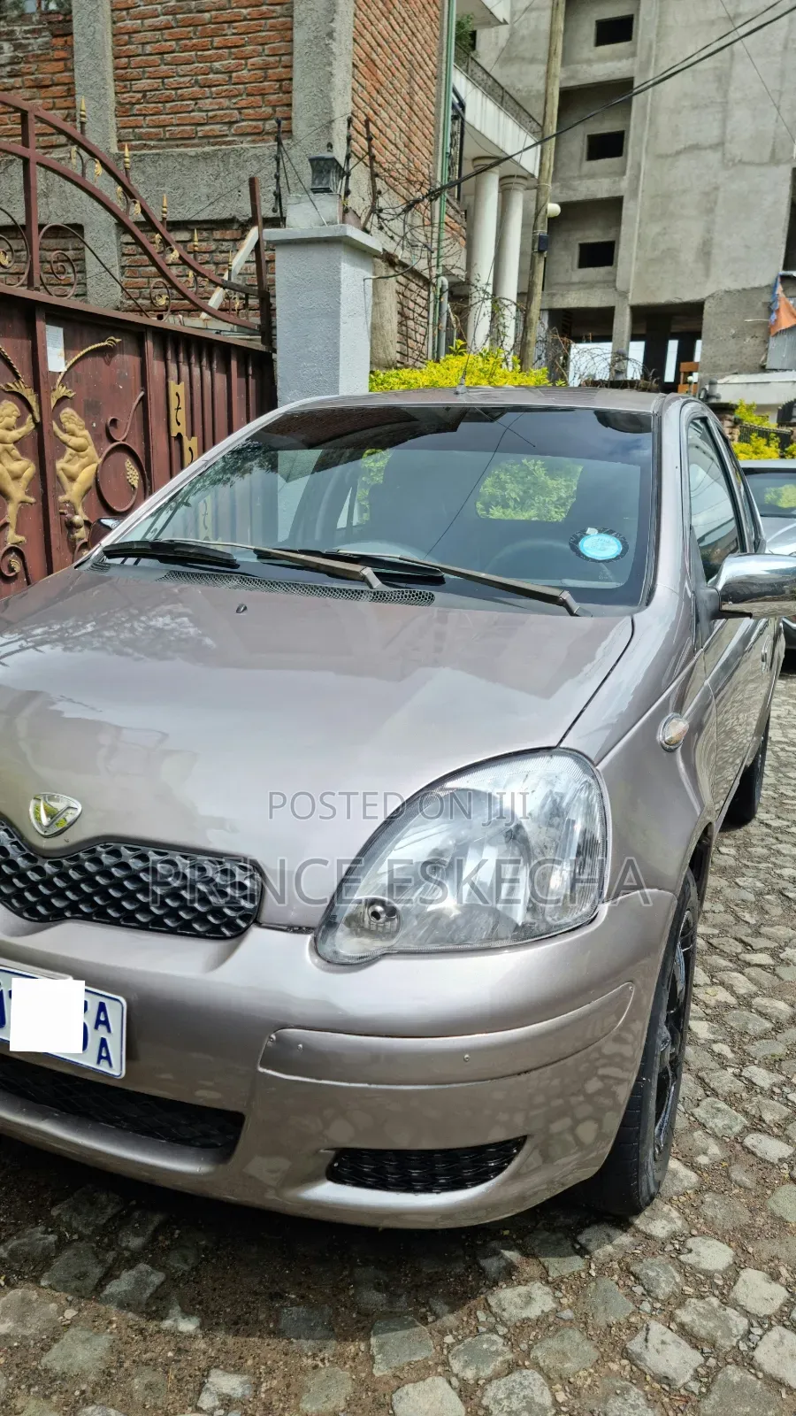 Toyota Vitz 2002 Brown