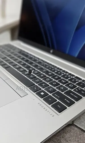 New Laptop HP EliteBook 850 G8 16GB Intel Core i7 SSD 512GB