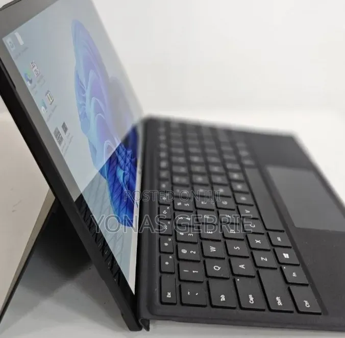 New Laptop Microsoft Surface 16GB Intel Core i7 SSD 1T