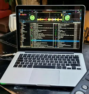 Laptop Apple MacBook 2015 8GB Intel Core i5 SSD 512GB