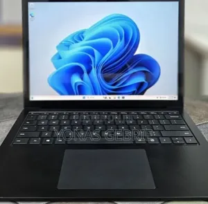 New Laptop Microsoft Surface 16GB Intel Core i7 SSD 512GB