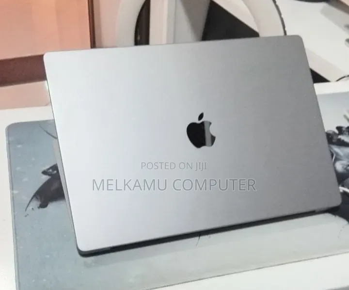 New Laptop Apple MacBook Pro 2021 M1 Max 32GB Apple M1 Max SSD 1T
