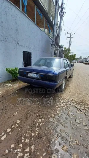 Toyota Camry 1987 Blue
