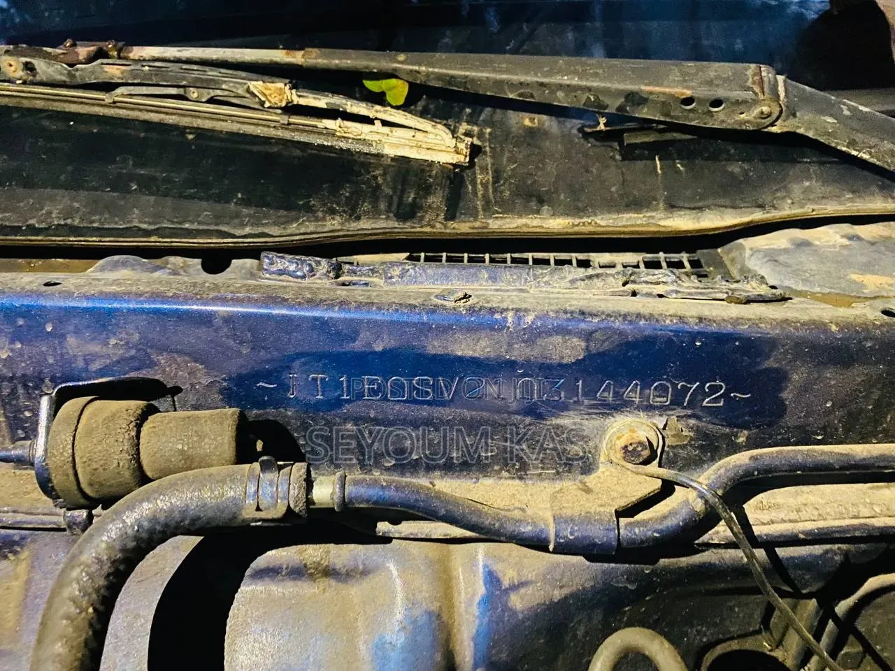 Toyota Camry 1987 Blue