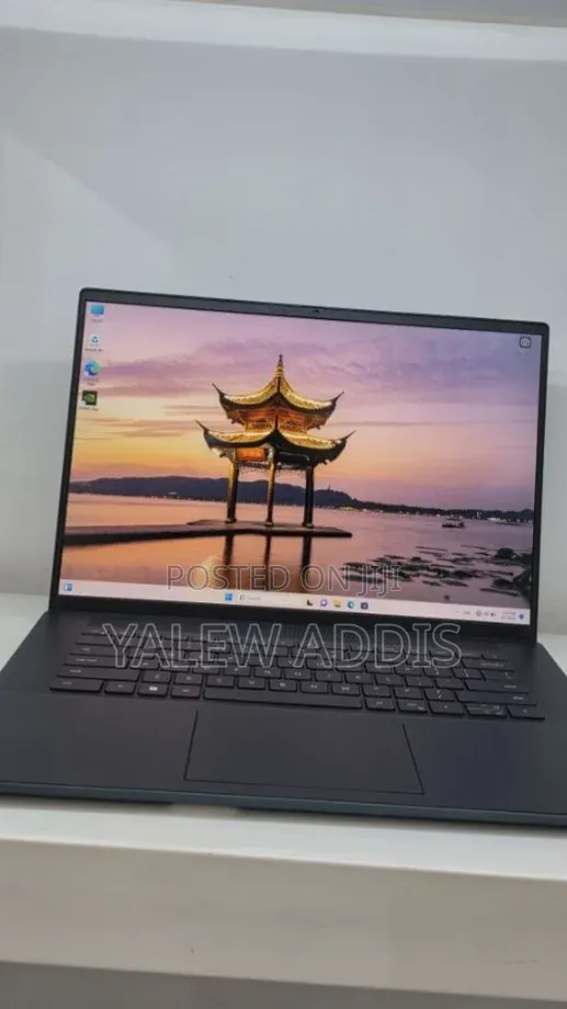 New Laptop Dell Inspiron 15 16GB Intel Core i7 SSD 512GB