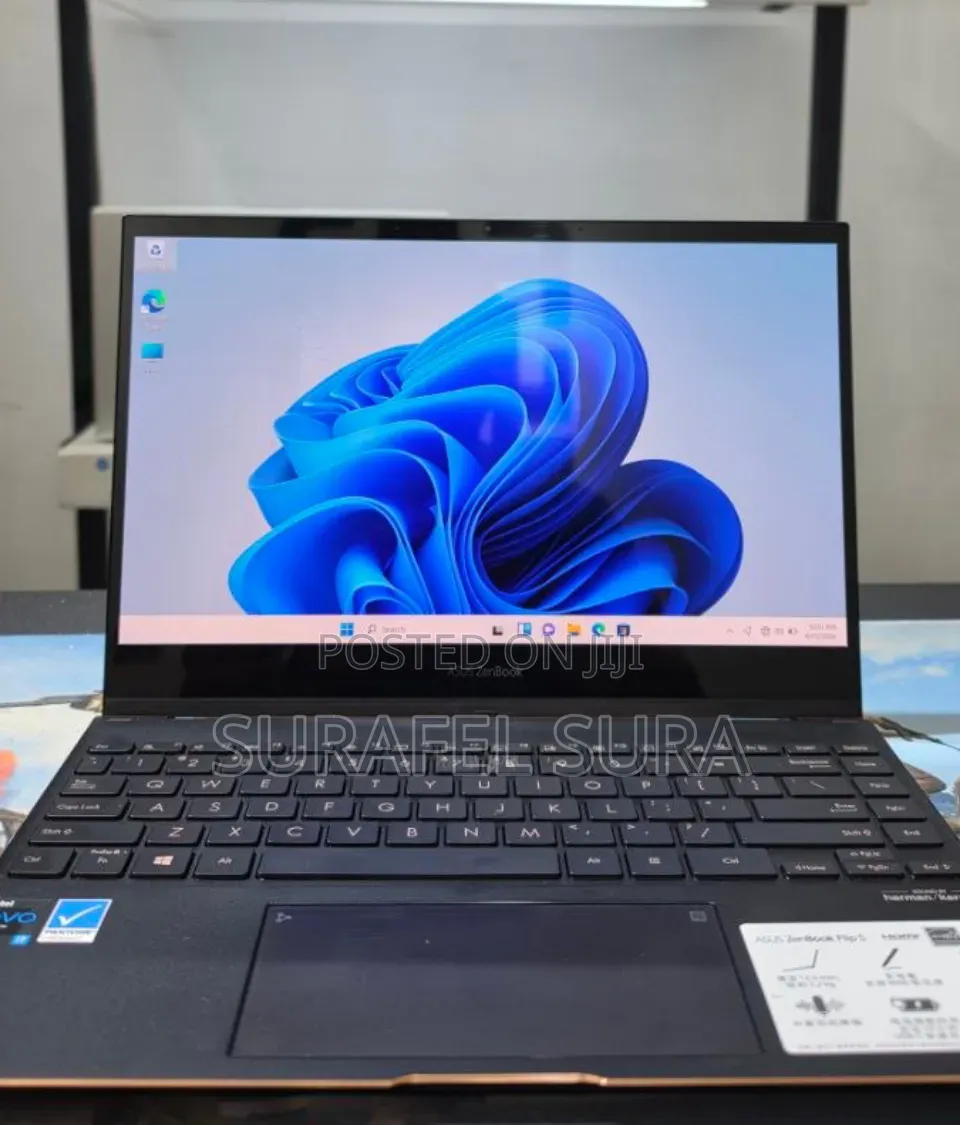 New Laptop Asus Zenbook 13 OLED 16GB Intel Core i7 SSD 512GB