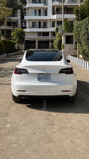 Tesla Model 3 2023 White