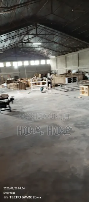 Warehouse for Rent, Clean Warehouse for Factory and Workshop