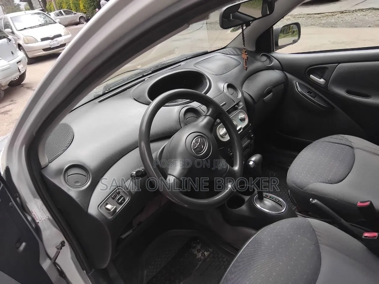 Toyota Vitz 2004 Gray