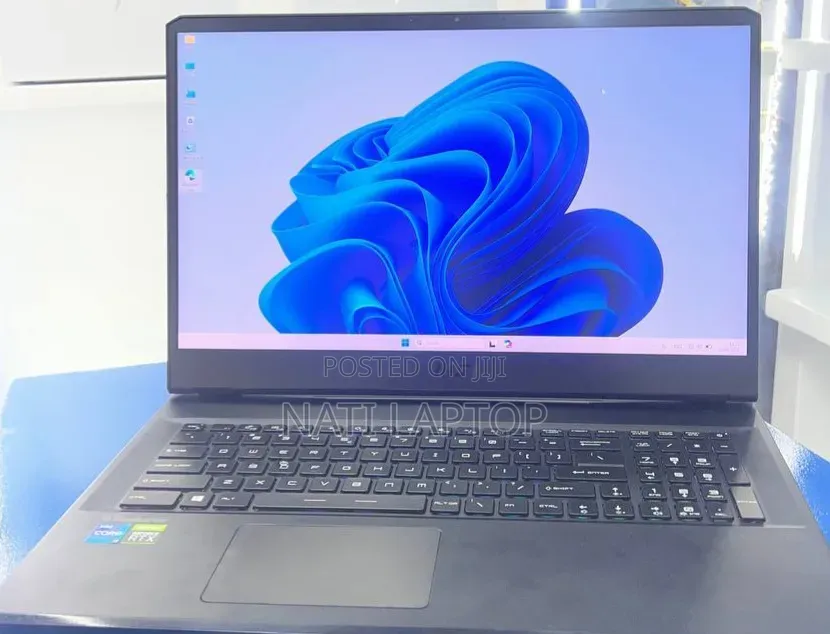 New Laptop MSI 16GB Intel Core i7 SSD 512GB
