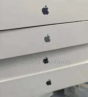 New Laptop Apple MacBook Pro 2025 M5 36GB Apple M5 SSD 2T