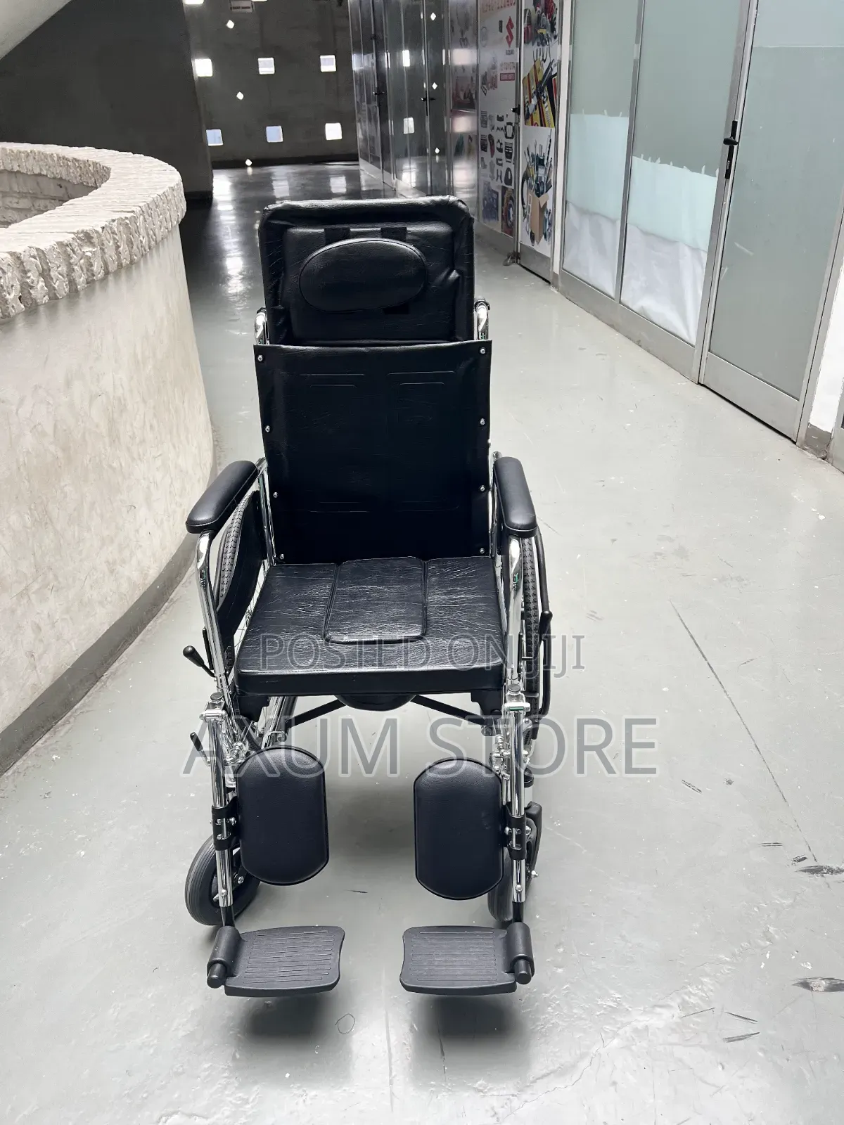 ምቹ እና ጠንካራ ዊልቸር — Comfortable and Strong Wheelchair