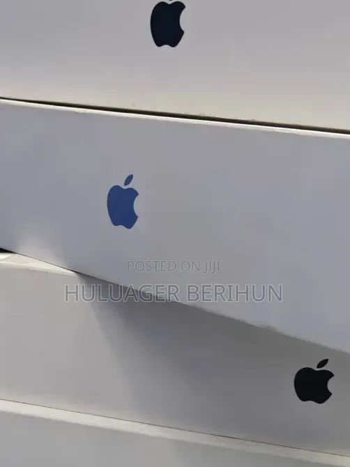 New Laptop Apple MacBook Pro 2025 M5 36GB Apple M5 SSD 2T