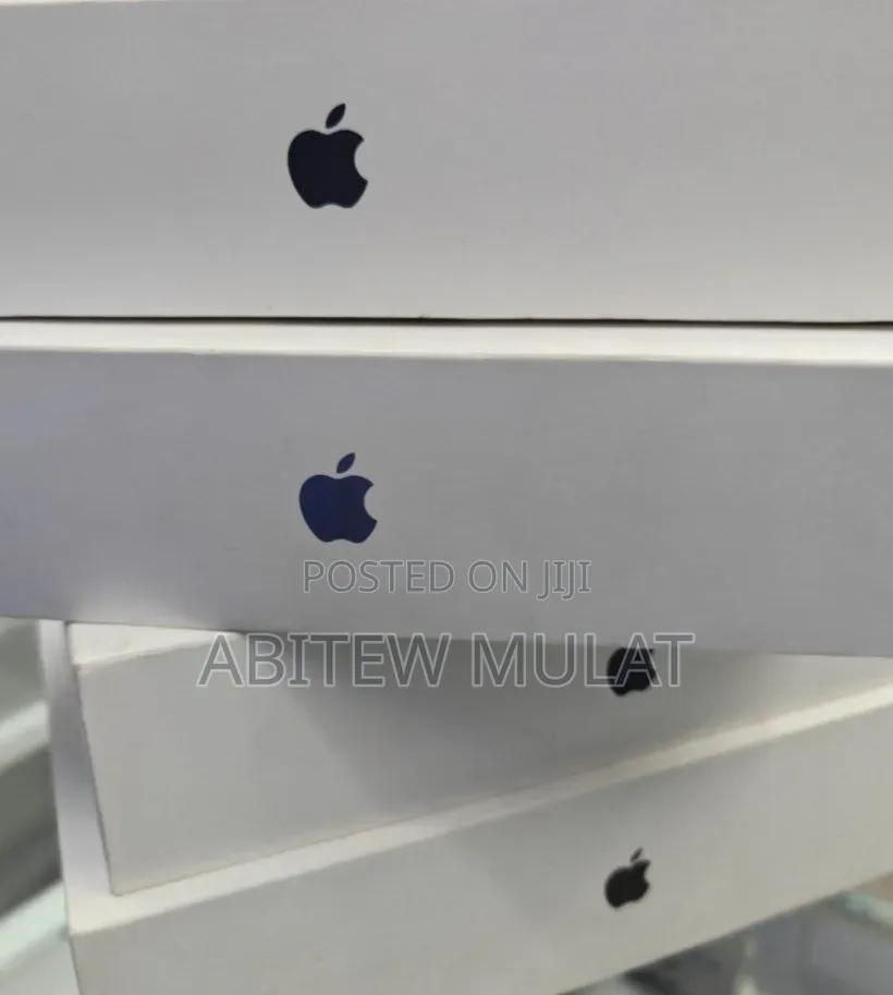 New Laptop Apple MacBook Air 2026 M5 16GB Apple M5 SSD 512GB