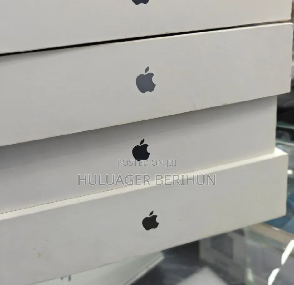 New Laptop Apple MacBook Air 2026 M5 16GB Apple M5 SSD 512GB