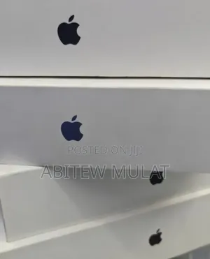 New Laptop Apple MacBook Air 2026 M5 16GB Apple M5 SSD 512GB