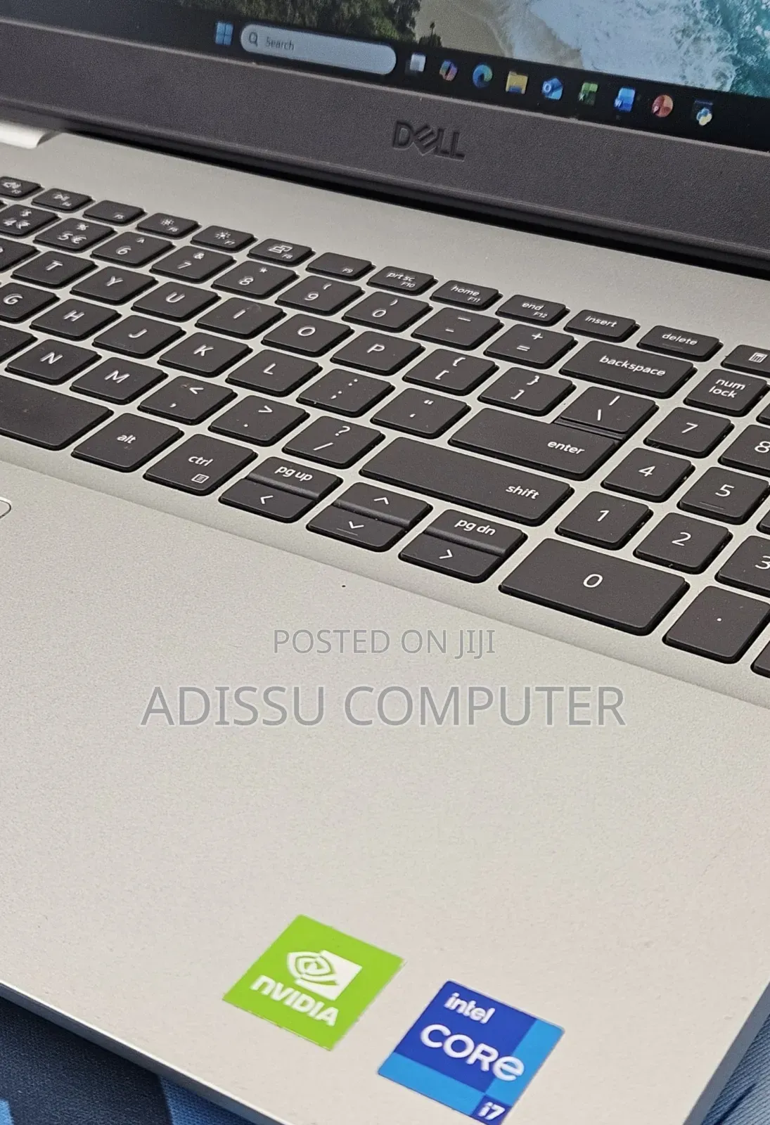 New Laptop Dell Inspiron 15 16GB Intel Core i7 SSD 512GB