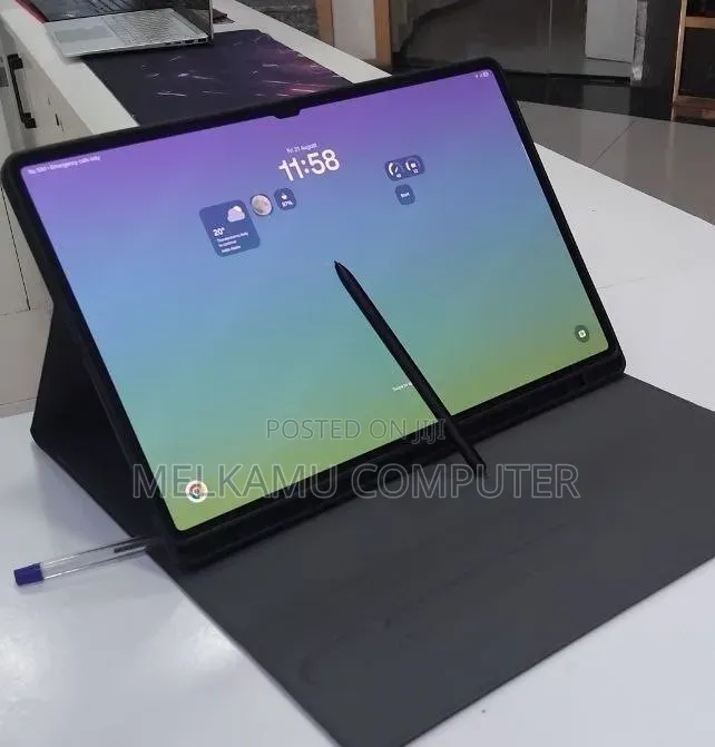 New Laptop Samsung Galaxy Book6 Ultra 12GB Intel Core Ultra 5 SSD 256GB