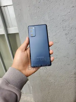 New Samsung Galaxy S20 FE 128 GB Blue