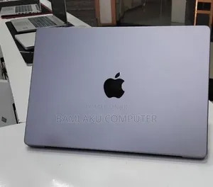 New Laptop Apple MacBook Pro 2021 M1 32GB Apple M1 Pro SSD 512GB