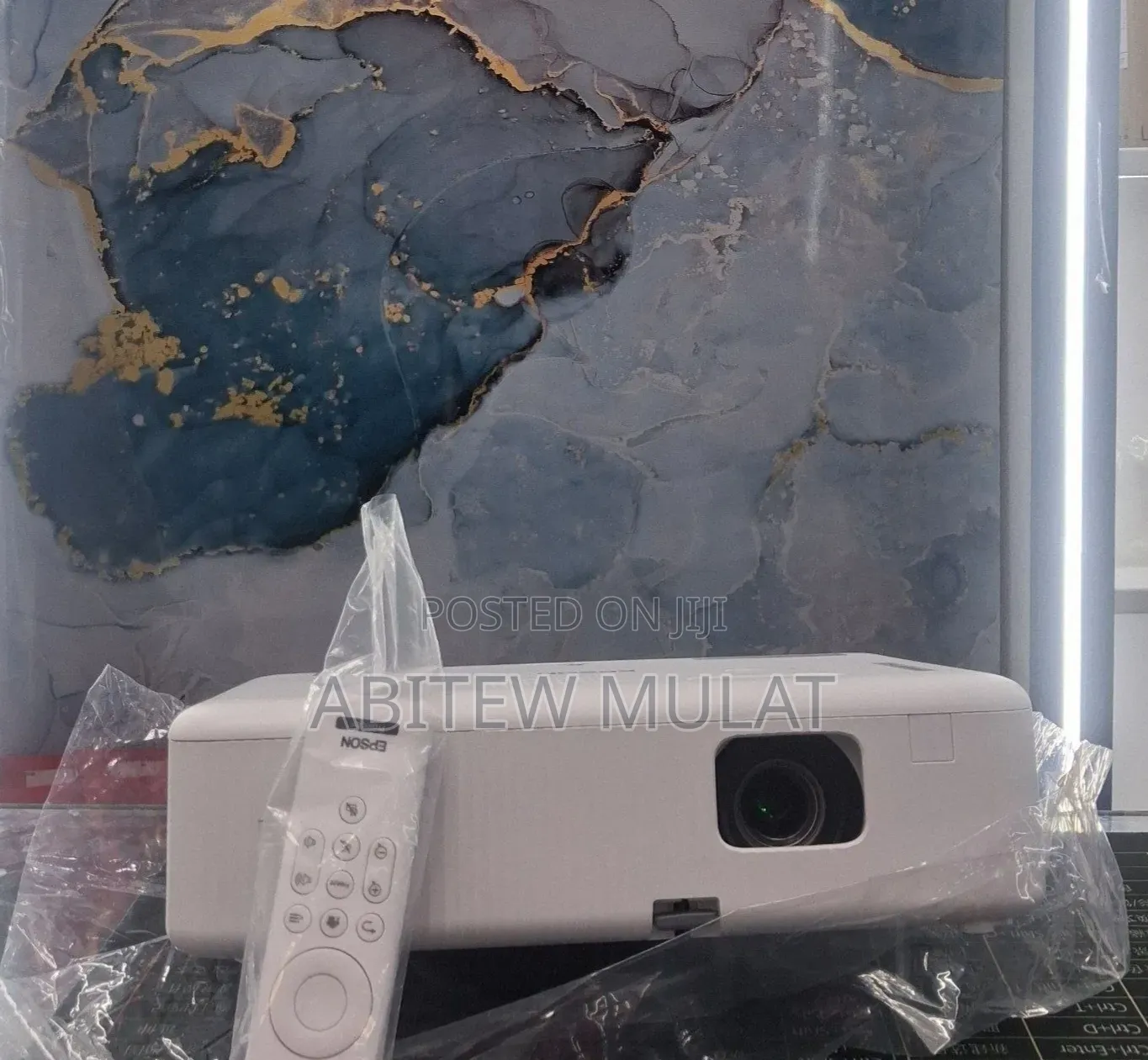 Brand New Packed With Cartoon Epson Projector Model : CO-W01