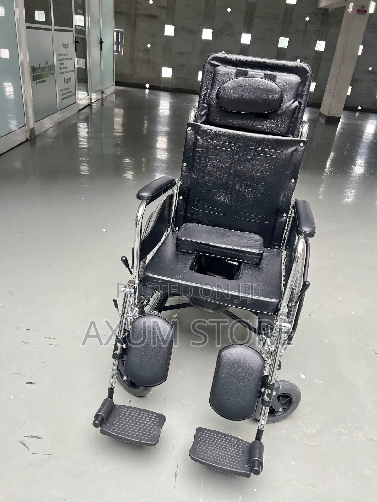 ለእለት ተዕለት አገልግሎት ዊልቸር — Daily Use Wheelchair