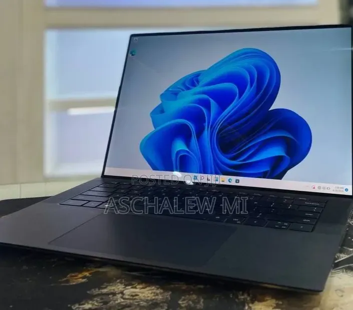 New Laptop Dell Precision 5540 16GB Intel Core i7 SSD 512GB
