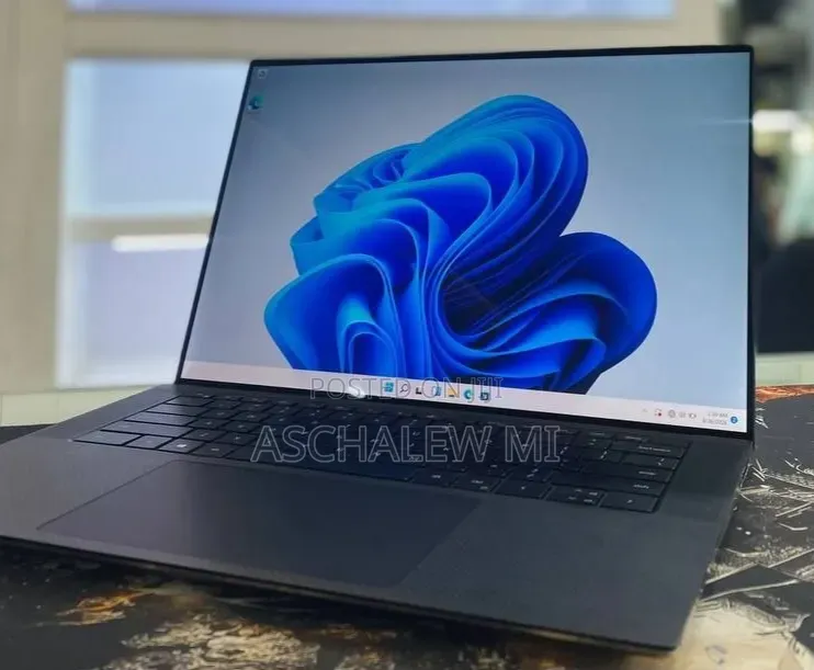 New Laptop Dell Precision 5540 16GB Intel Core i7 SSD 512GB