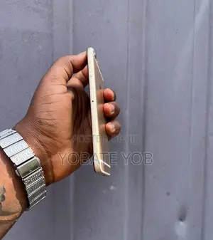 Apple iPhone 6s 16 GB