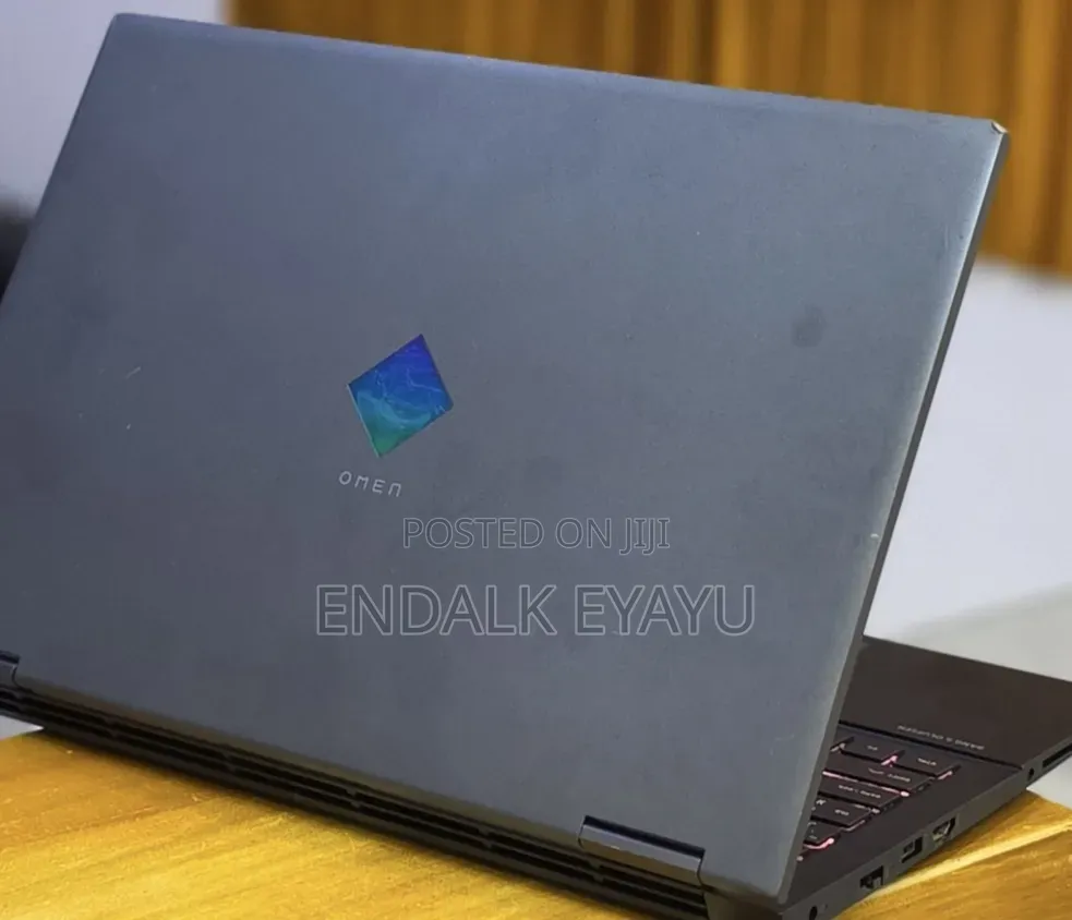 New Laptop HP Omen 15 16GB AMD Ryzen 5 SSD 512GB