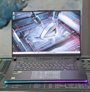 New Laptop Asus ROG Strix G15 16GB Intel Core i9 SSD 1T