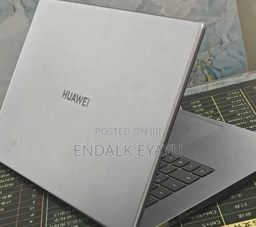 New Laptop Huawei 8GB Intel Core i3 SSD 256GB