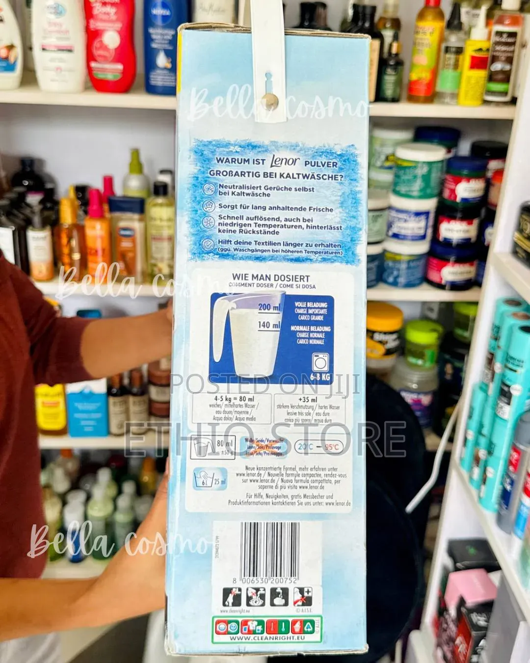 Lenor Sensitive Powder Laundry Detergent