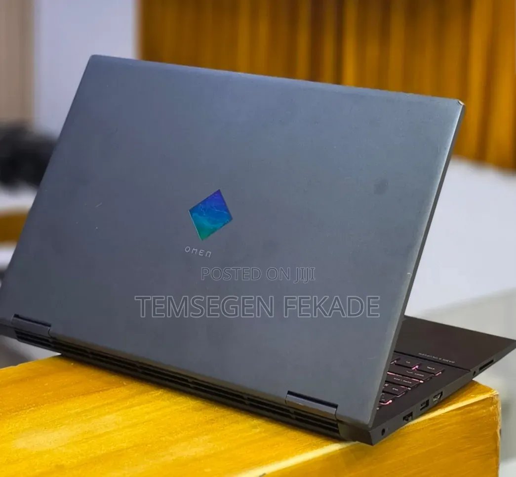 New Laptop HP Omen 15 16GB AMD Ryzen 5 SSD 512GB