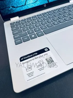 New Laptop HP OmniBook 5 Flip 16GB Intel Core i7 SSD 512GB