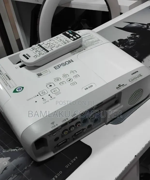 BRAND NEW  EPSON Projector 
👉Has Remote 
Model Name:  EB-x39