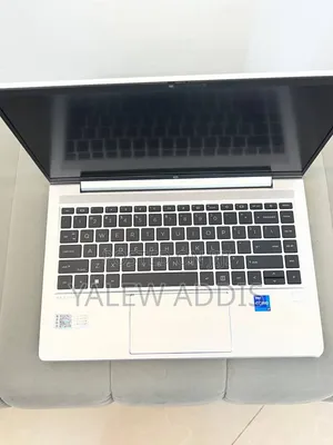 New Laptop HP ProBook 460 G11 16GB Intel Core i7 SSD 512GB