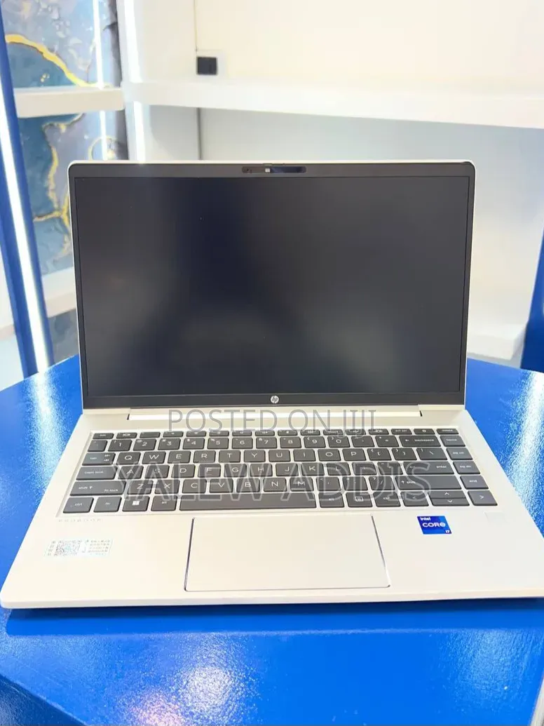 New Laptop HP ProBook 460 G11 16GB Intel Core i7 SSD 512GB