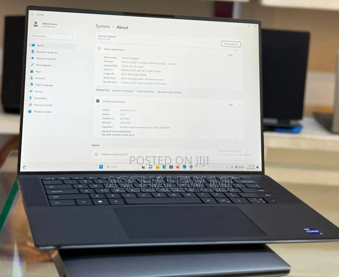 New Laptop Dell Precision 5560 16GB Intel Core i9 SSD 512GB