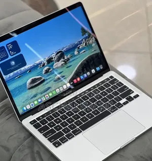 New Laptop Apple MacBook Pro 2022 M2 8GB Apple M2 SSD 512GB