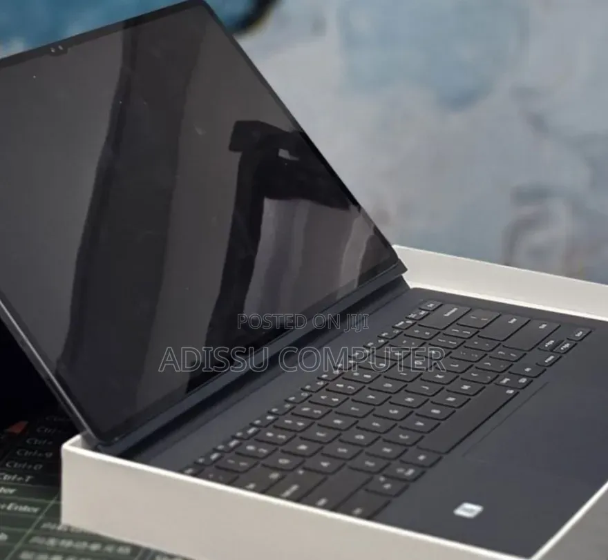 New Laptop Samsung Galaxy Book 2 12GB SSD 256GB