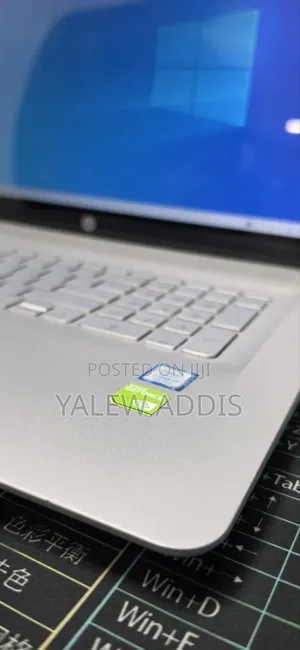 New Laptop HP Envy 17 16GB Intel Core i7 SSD 1T