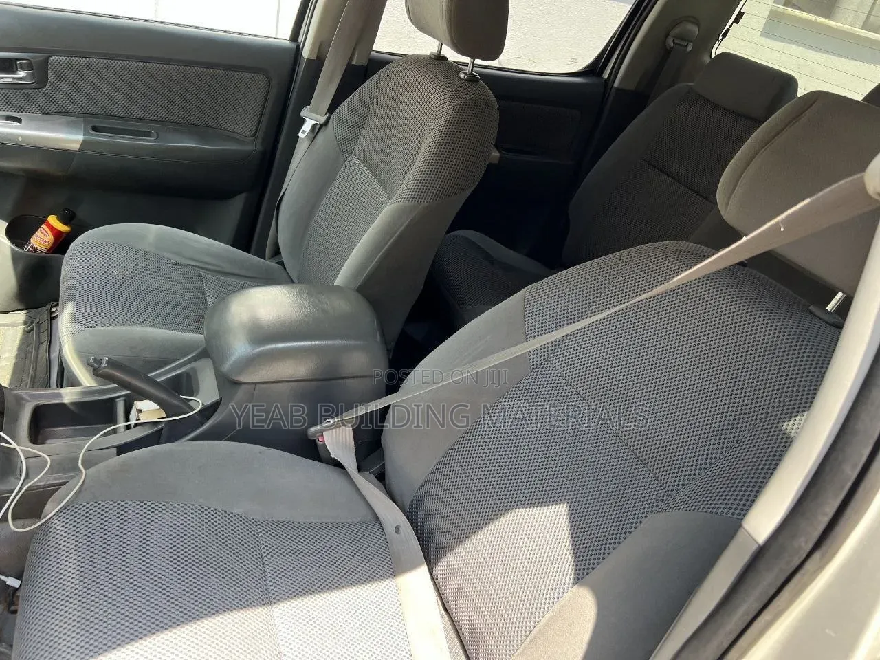 New Toyota Hilux 2013 Silver