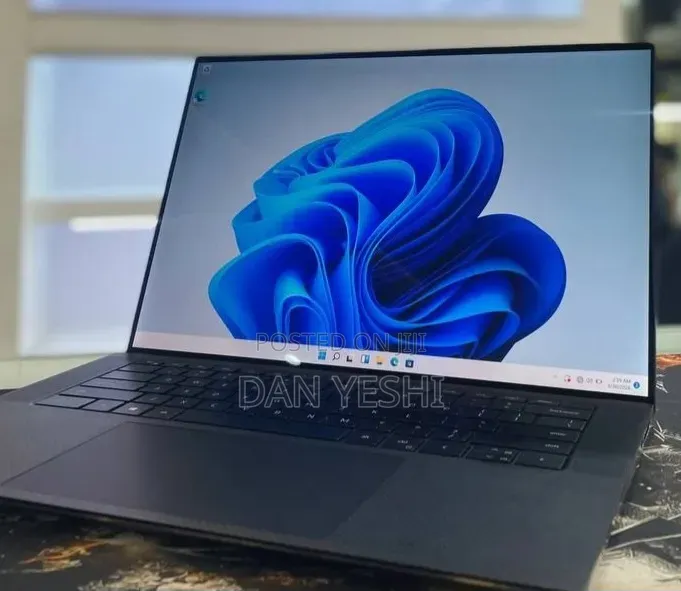New Laptop Dell Precision 5550 16GB Intel Core i7 SSD 512GB