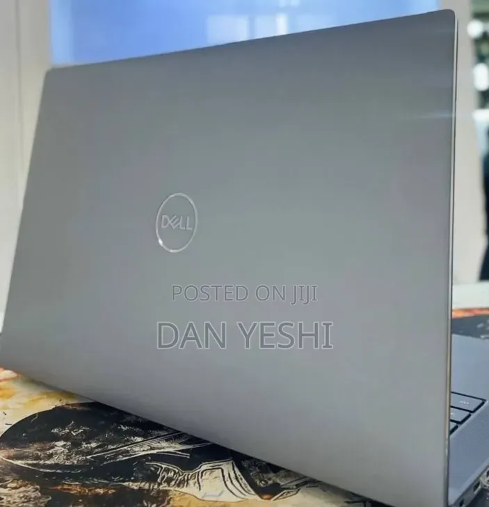 New Laptop Dell Precision 5550 16GB Intel Core i7 SSD 512GB