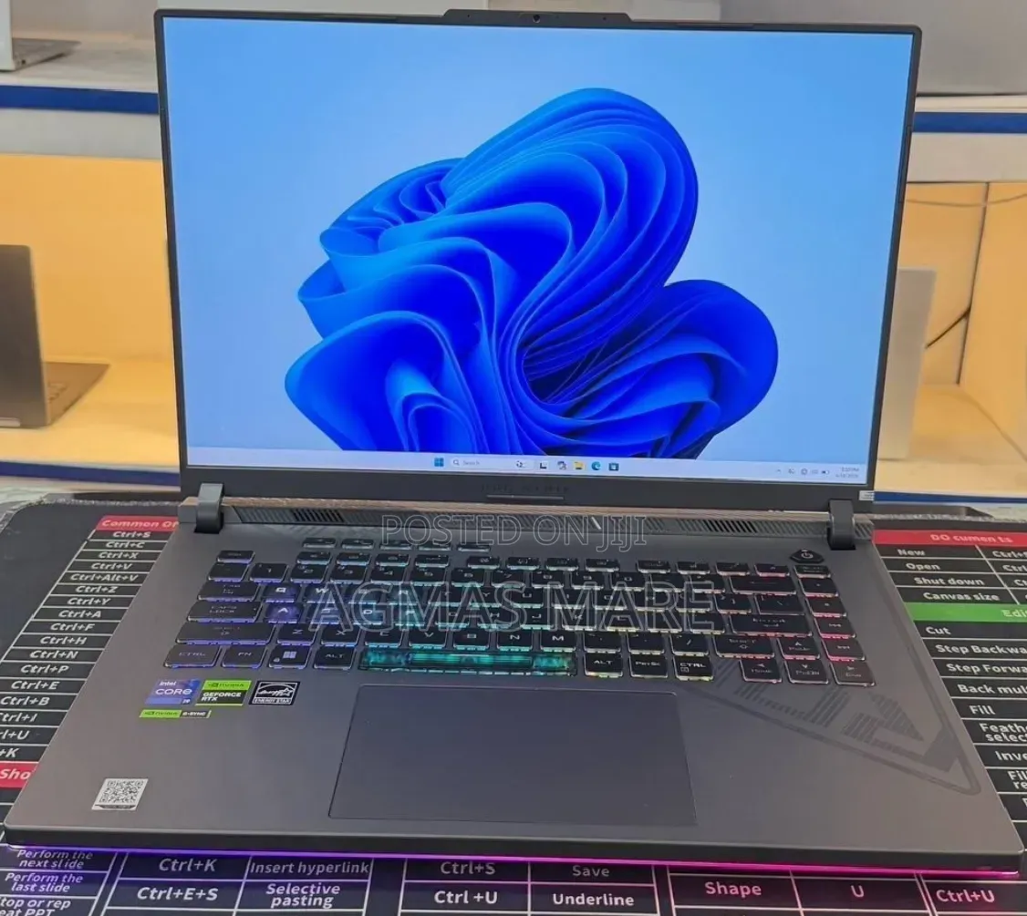 New Laptop Asus ROG Strix G16 G614 16GB Intel Core i9 SSD 1T