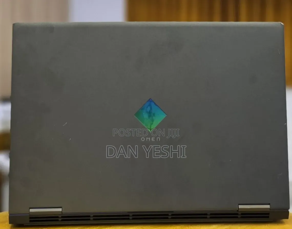 New Laptop HP Omen 15 16GB AMD Ryzen 5 SSD 512GB